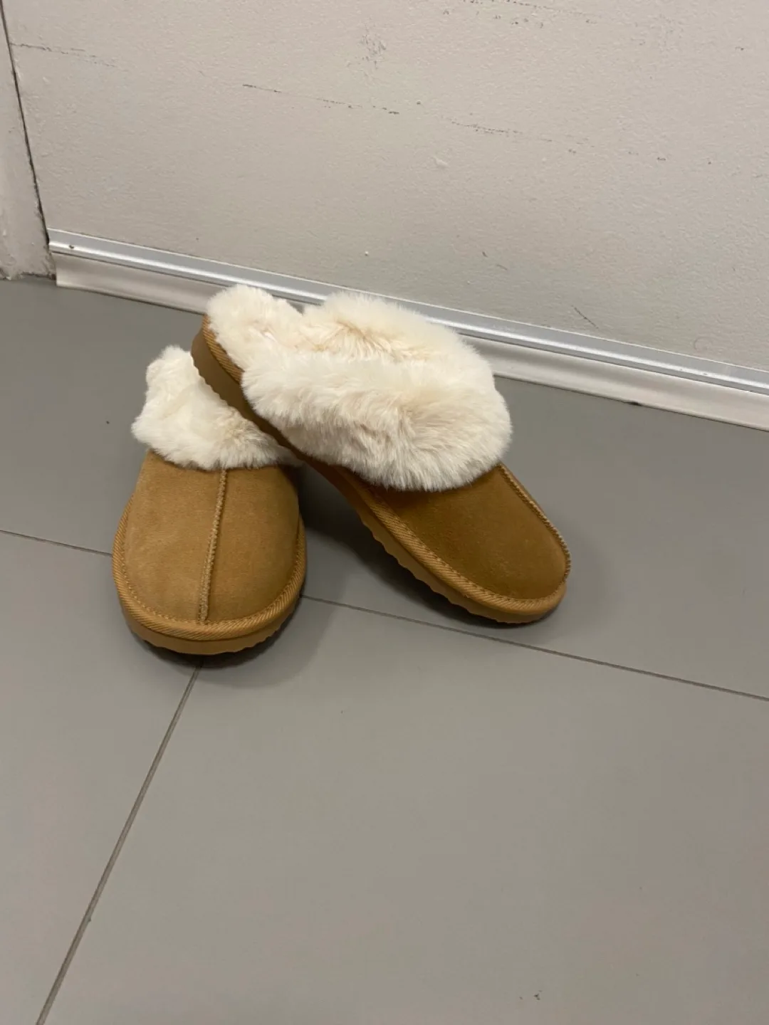 Cozy Brown Faux Slippers image indicator(2)