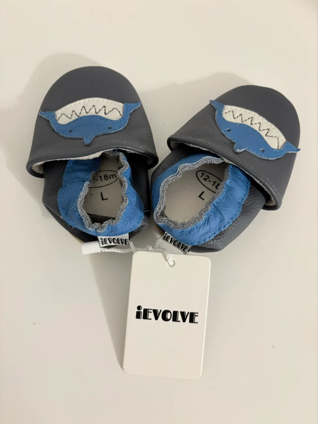 Baby shoes 12-18 months image indicator(2)