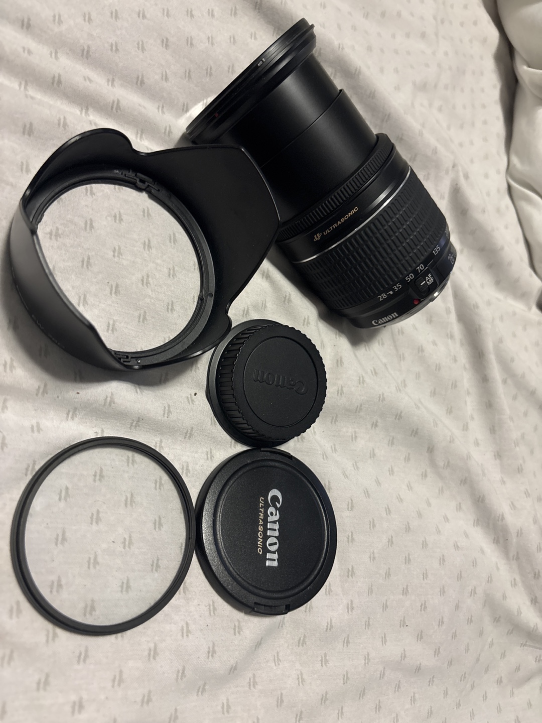 Canon EF 28-200mm Zoom Lens with Accessories - photo 3