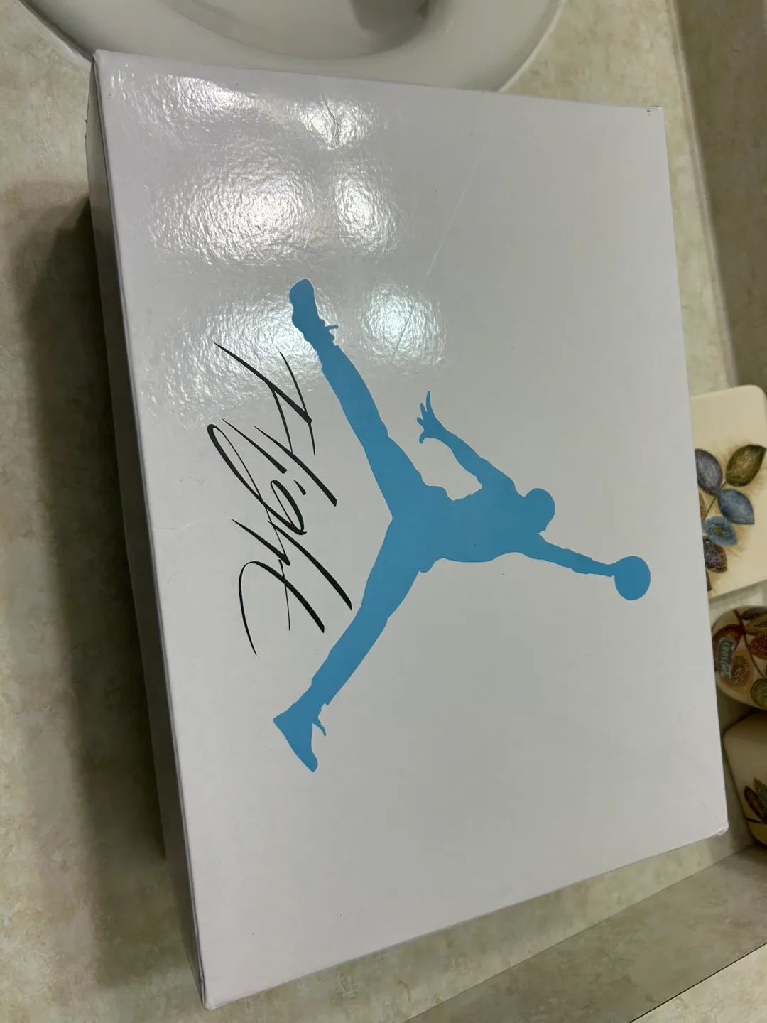 Air Jordan 4 Retro Collection (Various Colorways) image indicator(6)