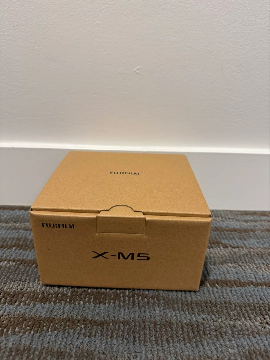 Fujifilm X-M5 Mirrorless Camera - Silver thumbnail