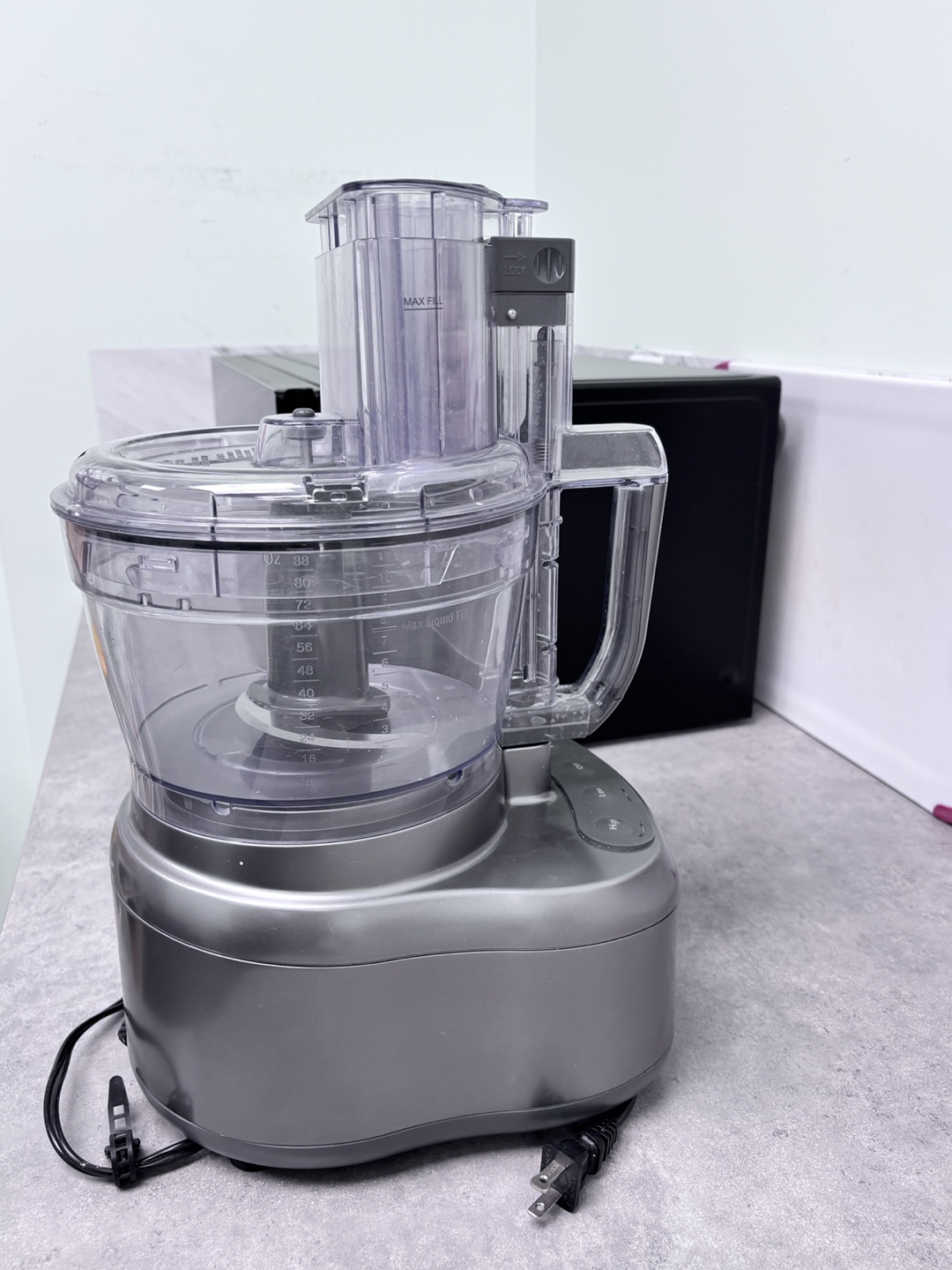 Cuisinart food processor - photo 4