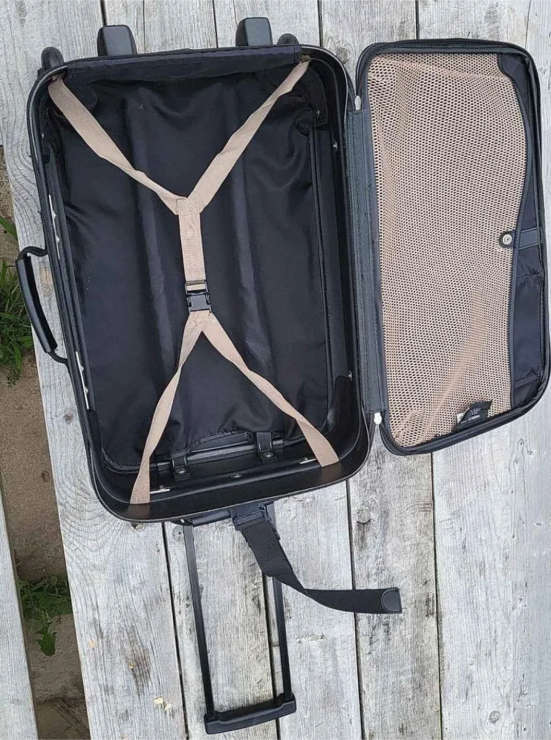 Samsonite Carry-on Suitcase image indicator(3)