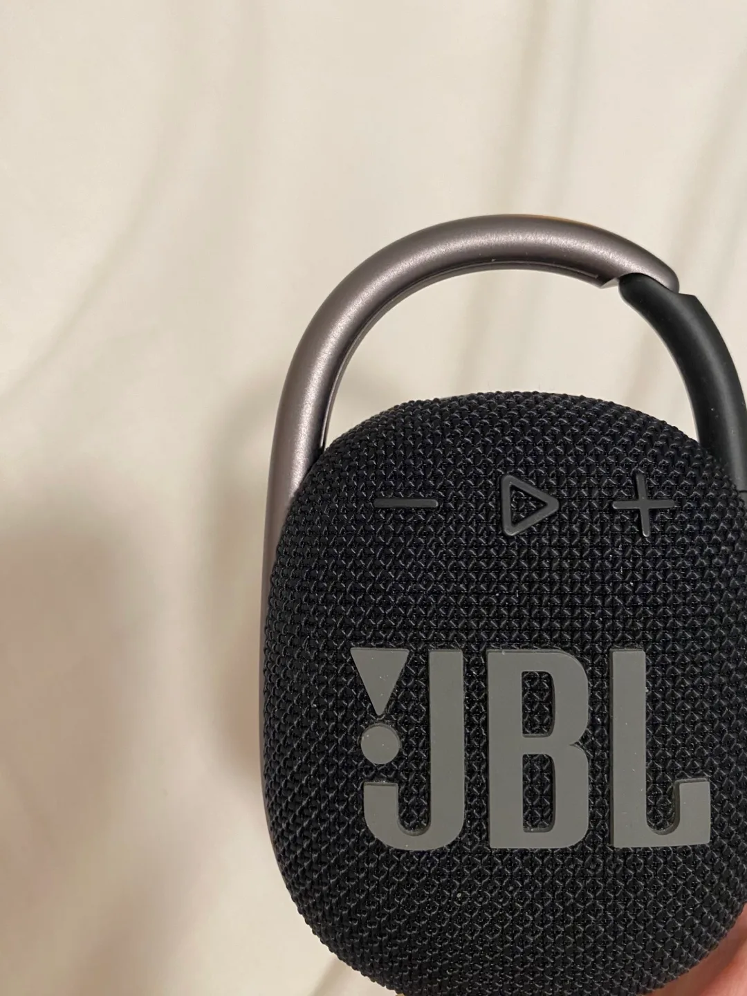 JBL Clip 4 Portable Bluetooth Speaker thumbnail