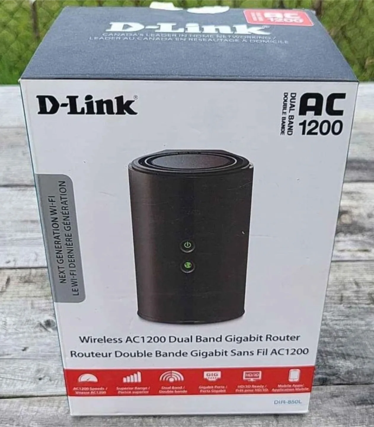 D-Link DIR-850L Wireless AC1200 Dual Band Gigabit Router image indicator(2)