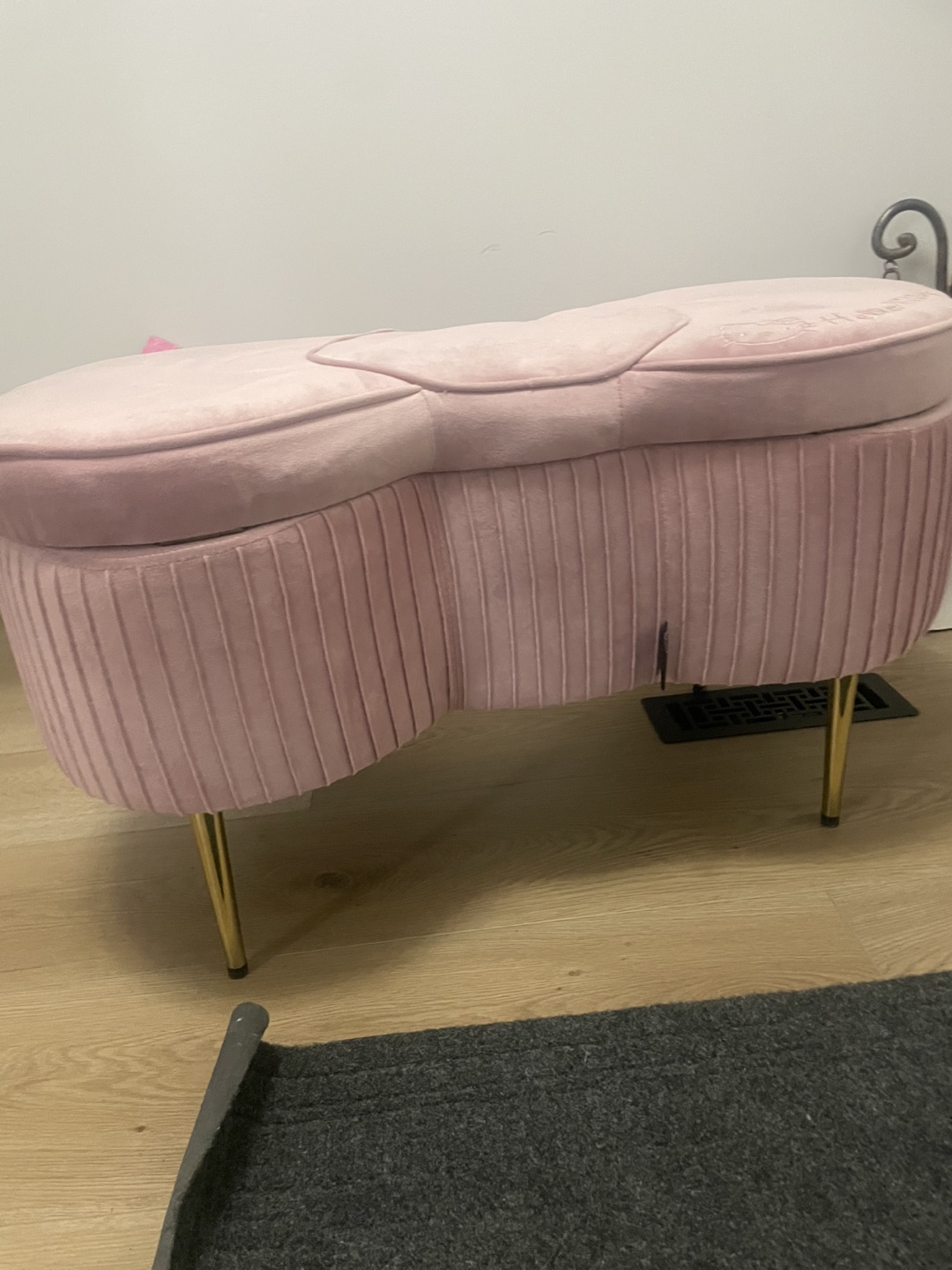 Hello Kitty Pink Velvet Bow Stool