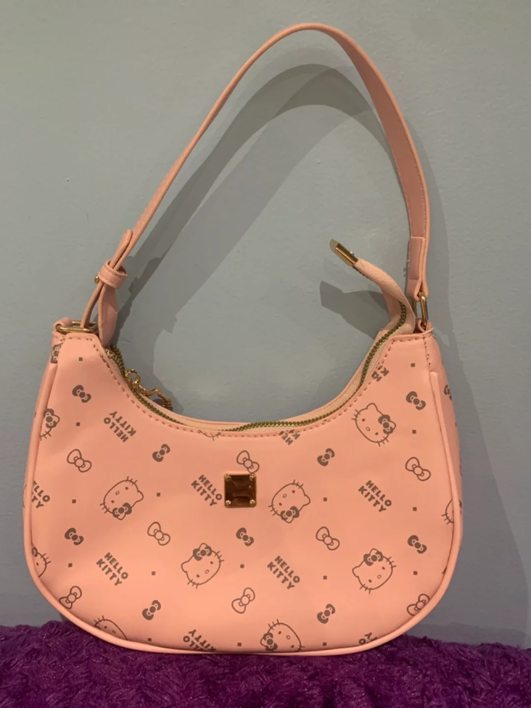 Hello Kitty Pink Shoulder Bag thumbnail