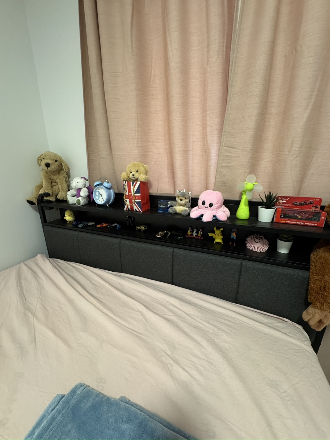 Queen Mattress + LED Metal Bed Frame - photo 3