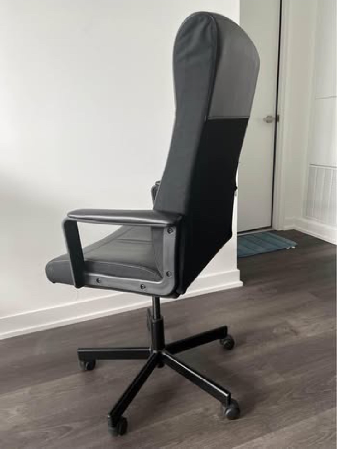 IKEA MILLBERGET Swivel Chair - Murum Black - photo 2