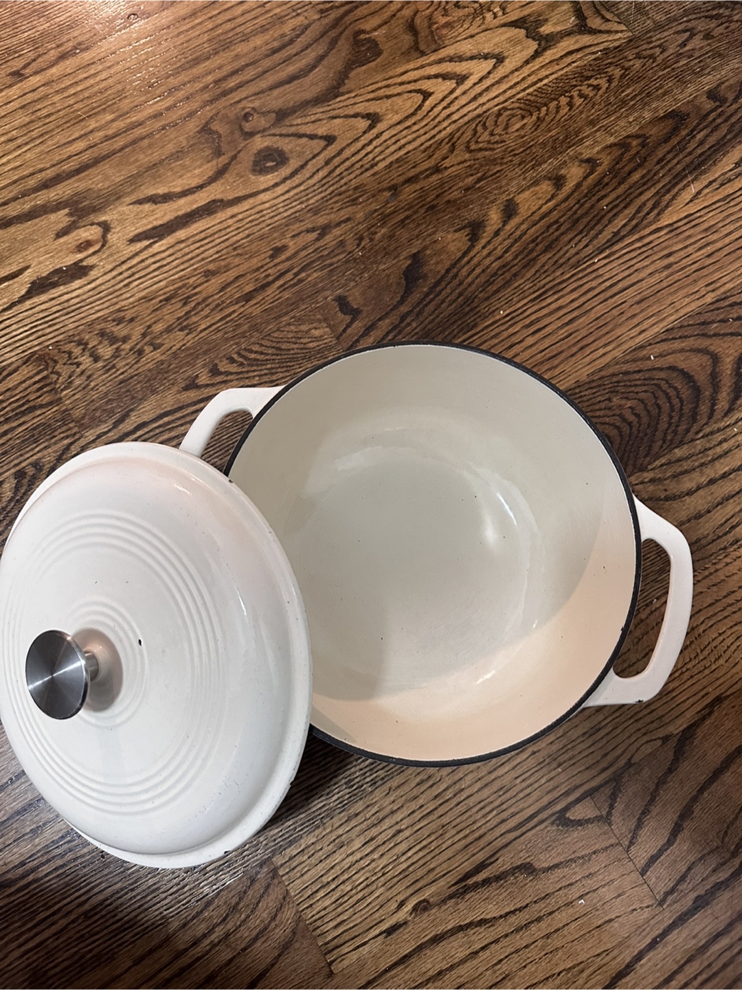 White Enamel Cast Iron Dutch Oven - photo 2