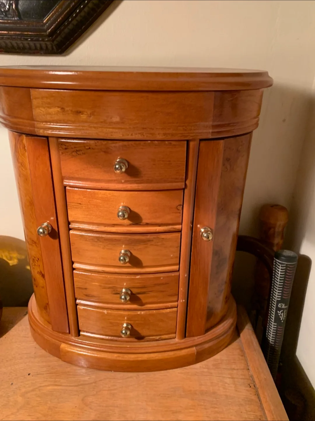 Wooden Jewellery Armoire image indicator(2)