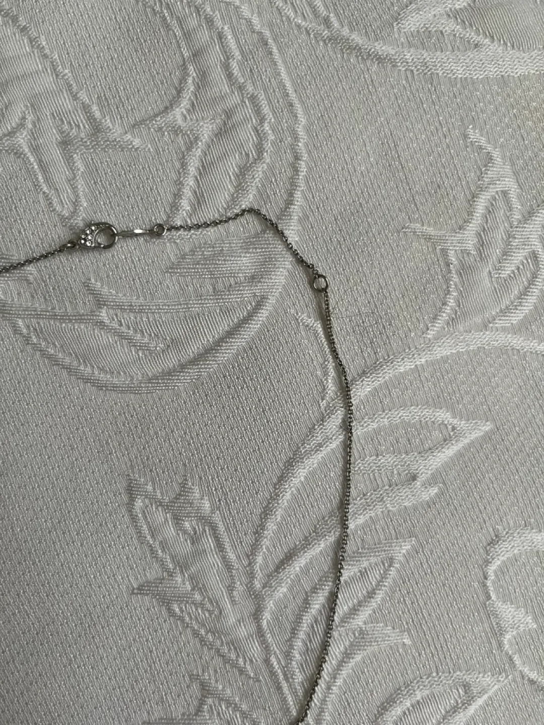 Stunning Crystal Bow Pendant Necklace image indicator(4)