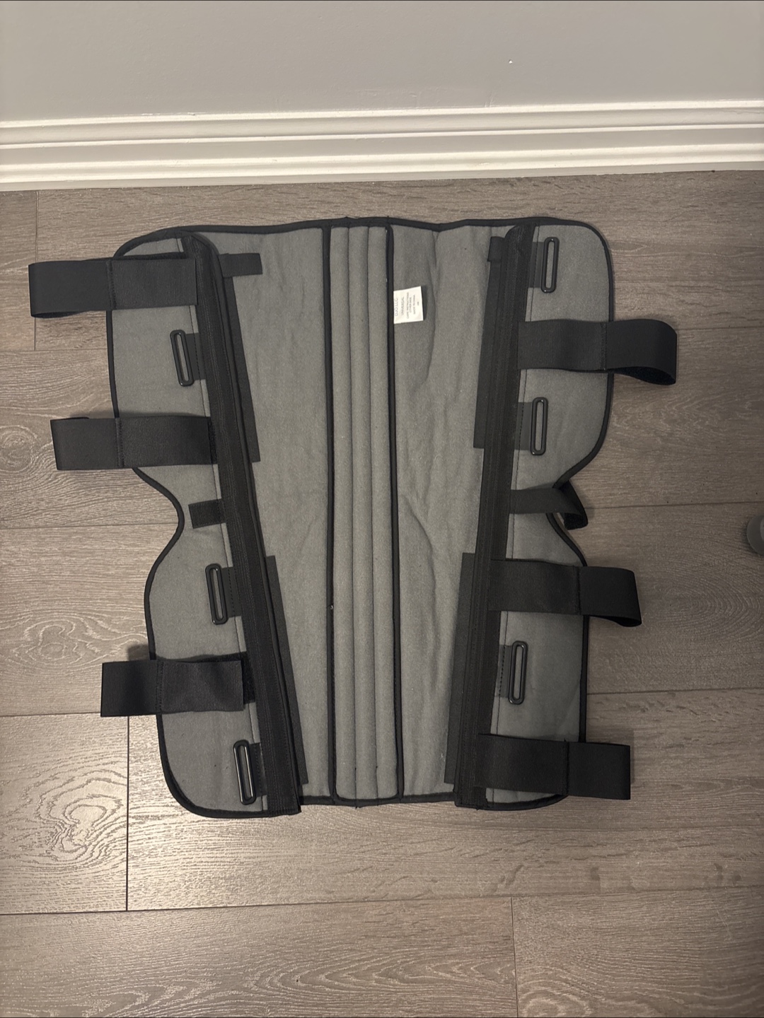Knee immobilizer and crutches - photo 3