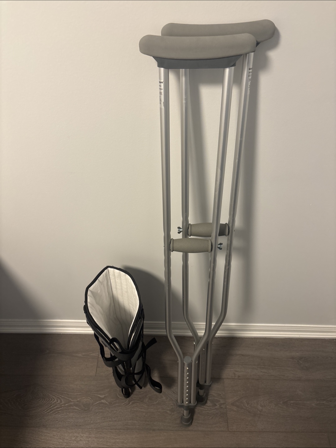 Knee immobilizer and crutches