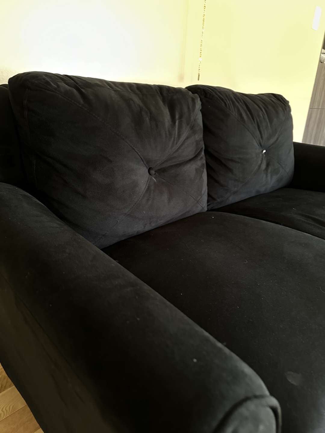 Modern Style Black Love seat in Great Condition (CAN DELIVER) - photo 5