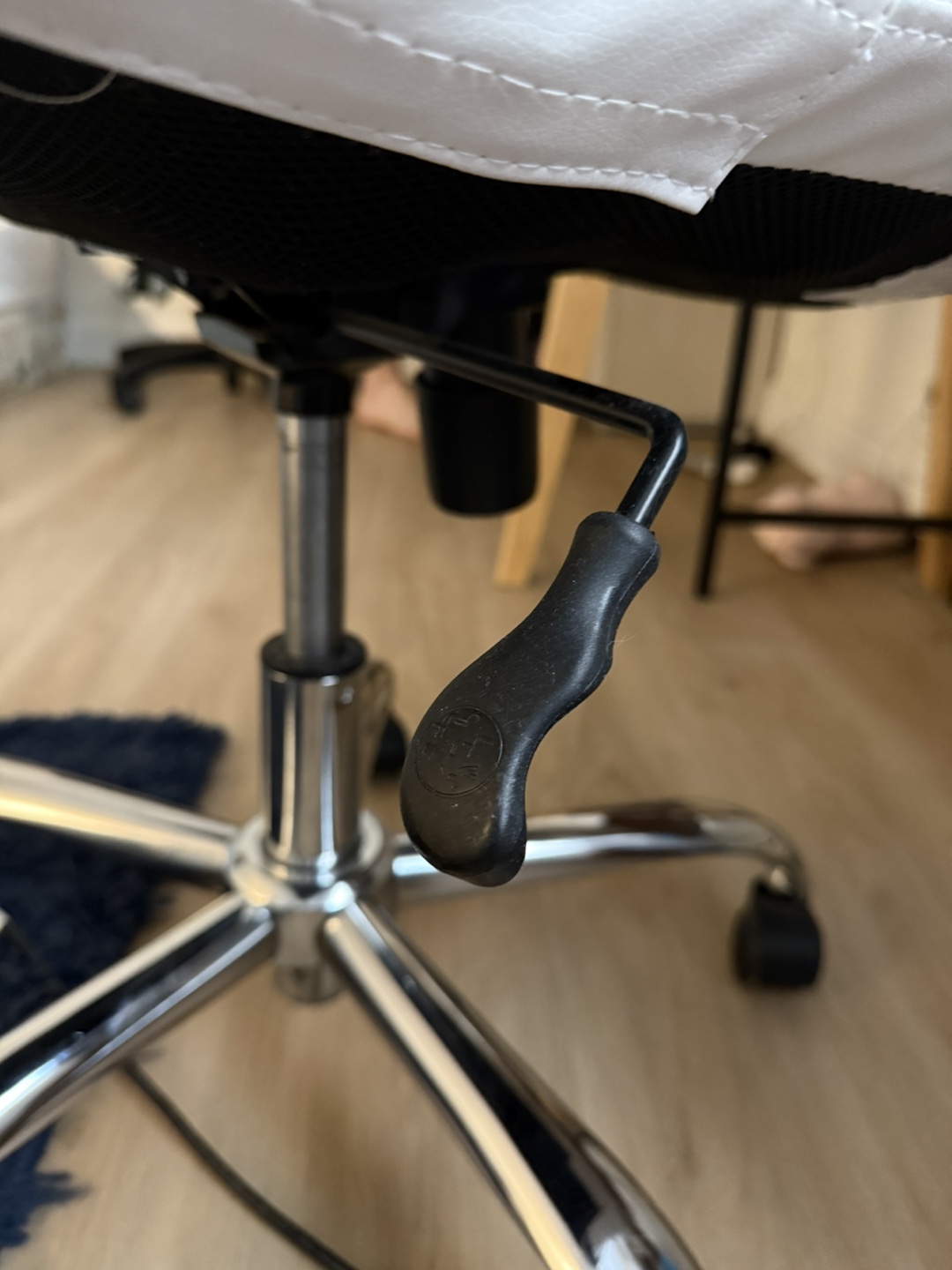 White Office Chair with Chrome Base - photo 2