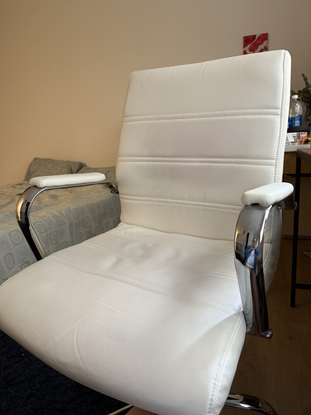 White Office Chair with Chrome Base - photo 4