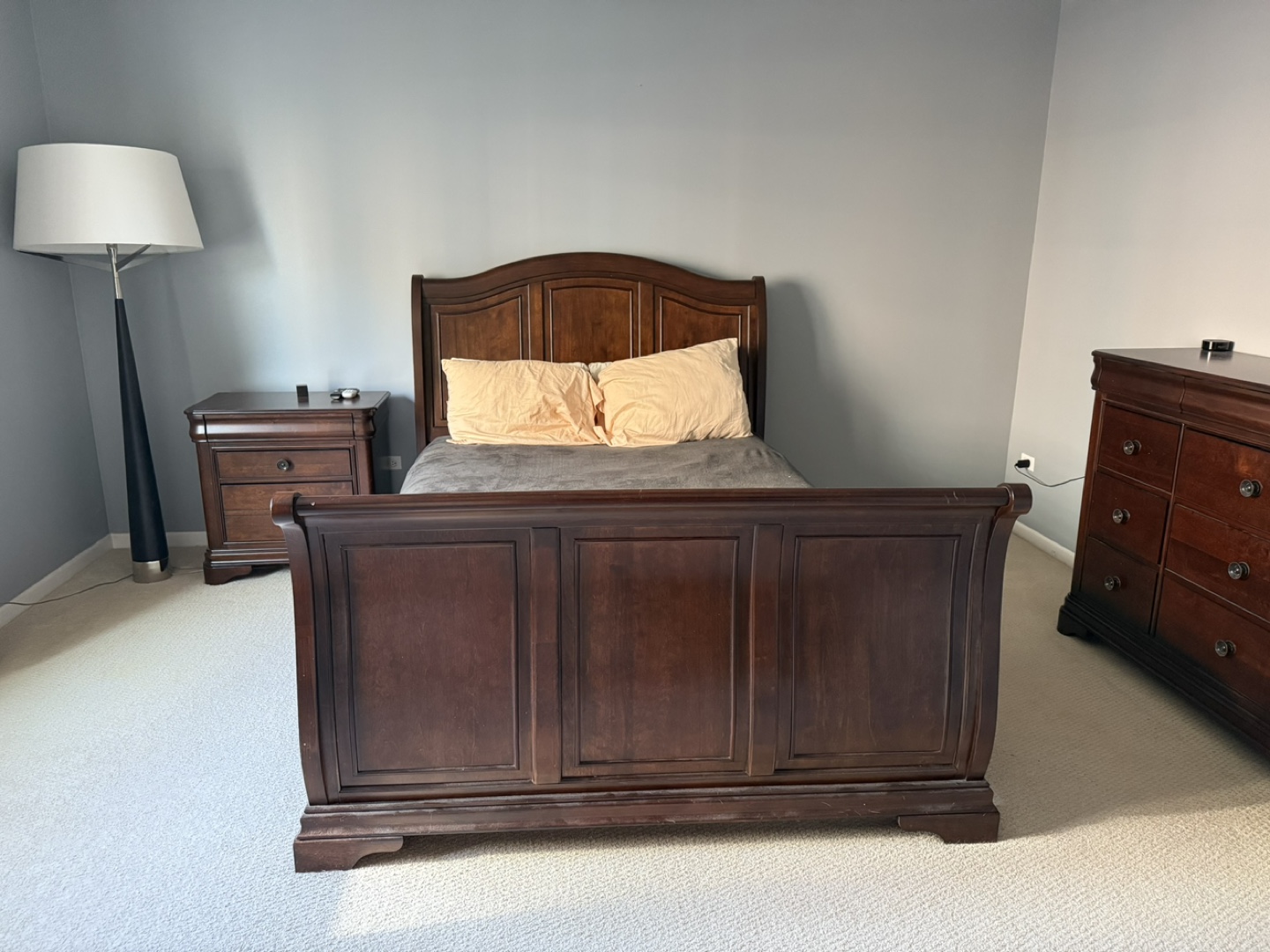 Queen size sleigh bed frame - photo 2