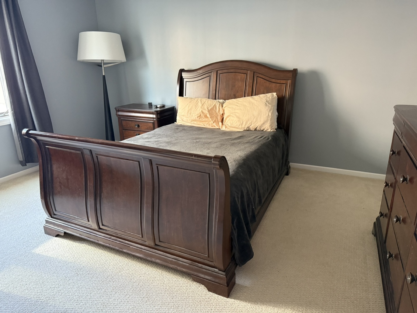Queen size sleigh bed frame - photo 3