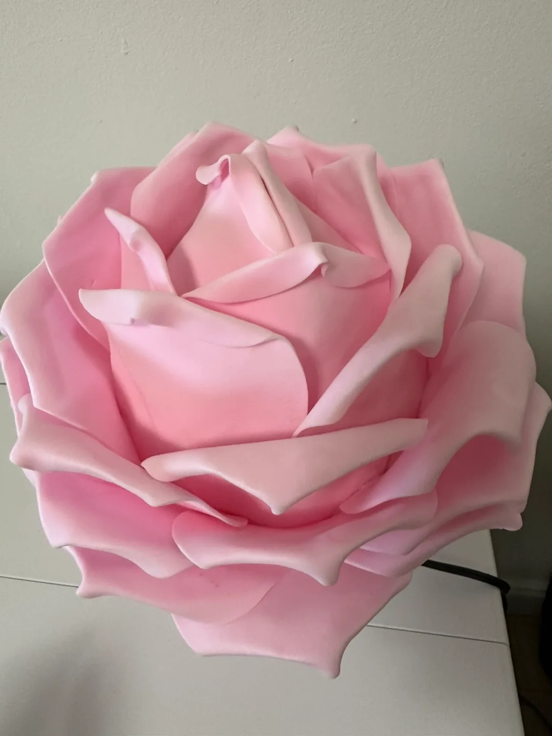 Large Pink Rose Table Lamp image indicator(3)