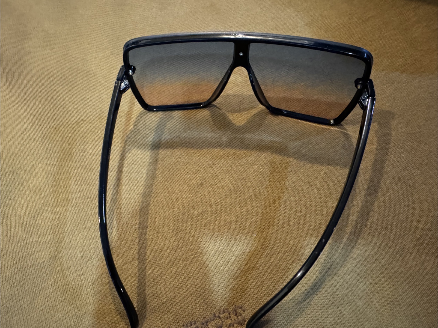 Sunglasses Bundle - Oversized & Square Frames - photo 4