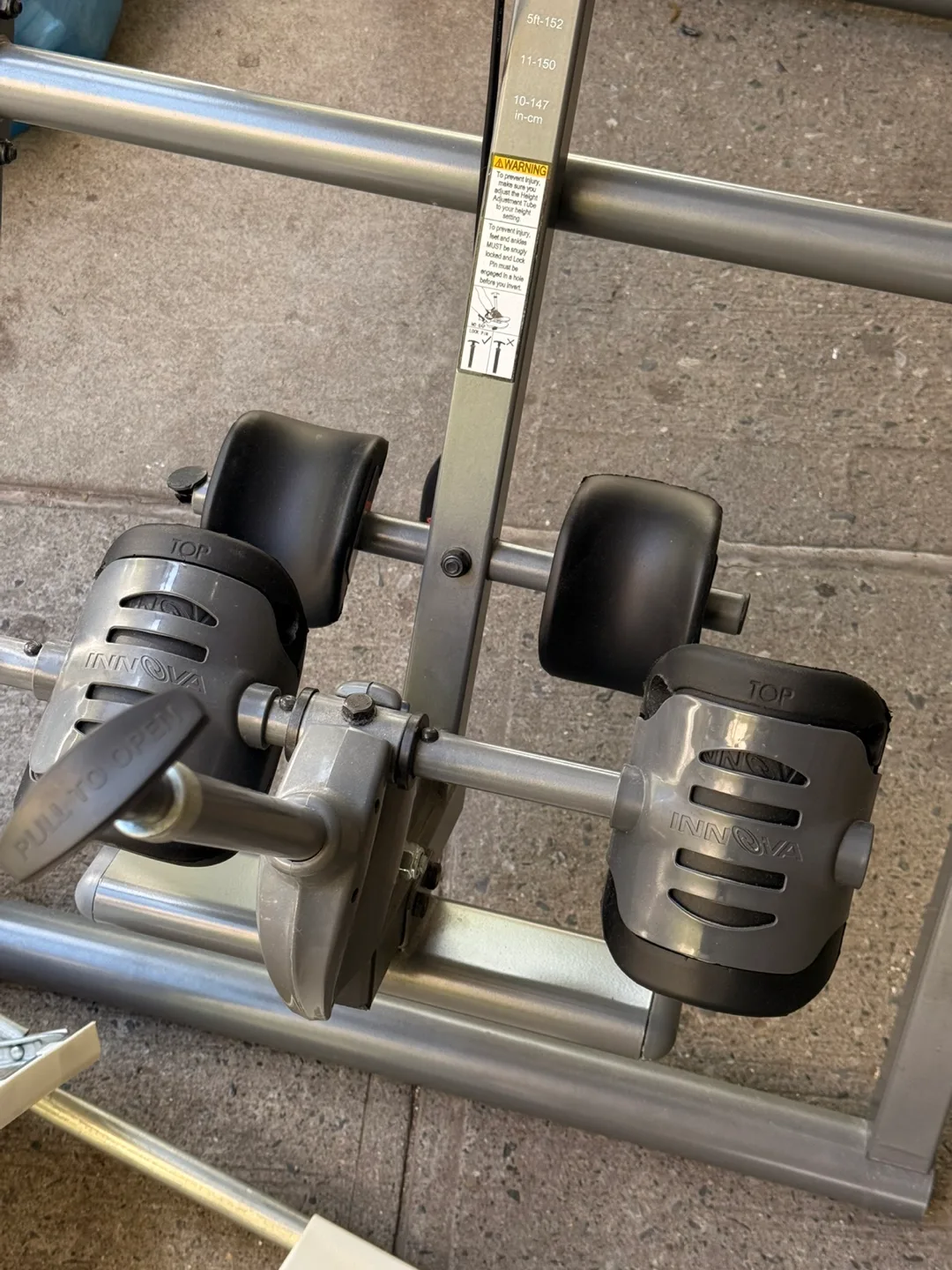 💚 Innova Inversion Table - Gently Used image indicator(2)