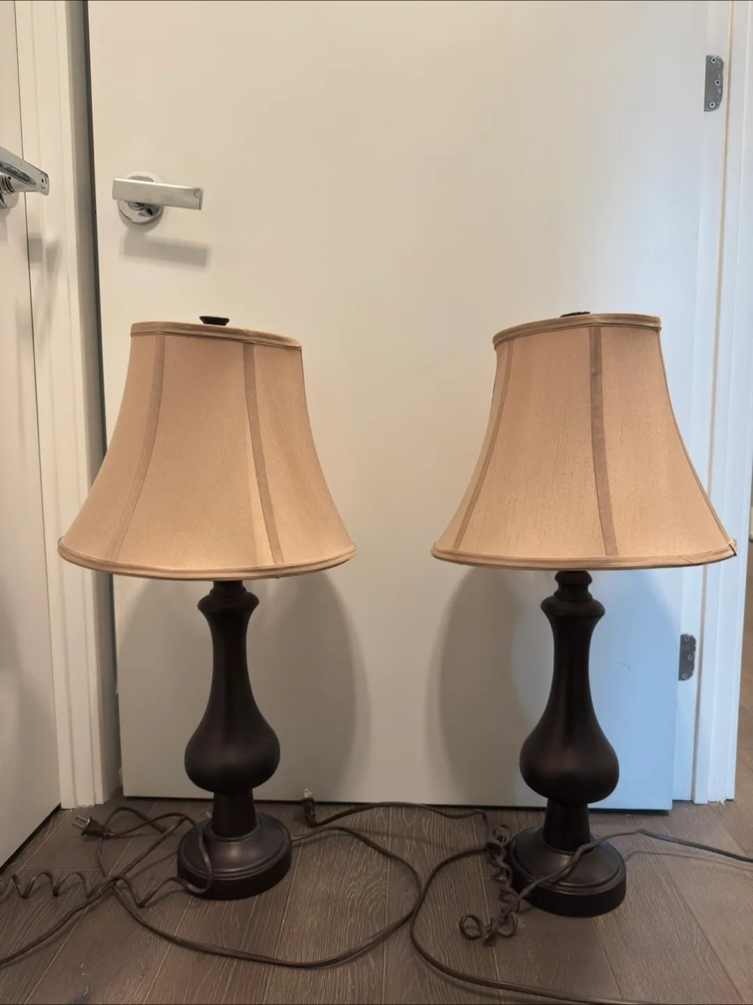 Pair of Elegant Table Lamps thumbnail