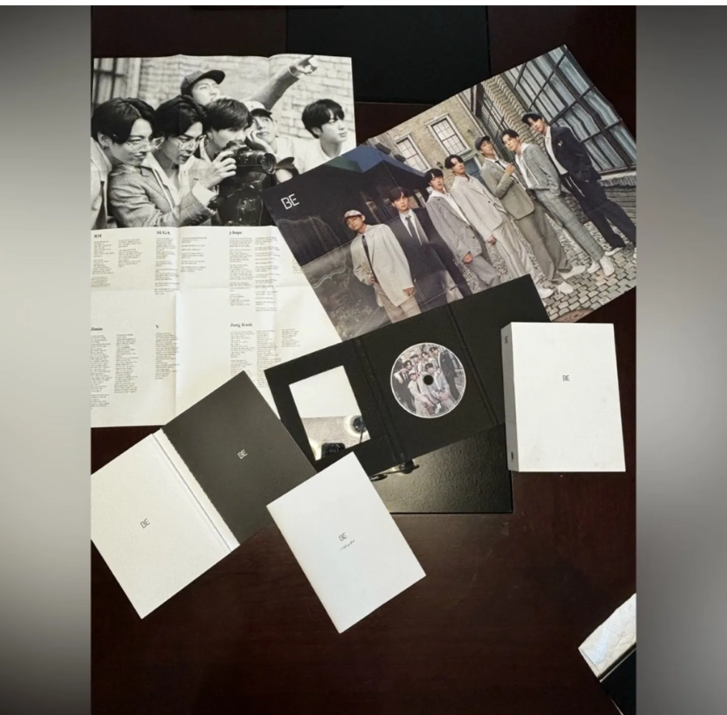 BTS BE Deluxe Edition Album image indicator(2)