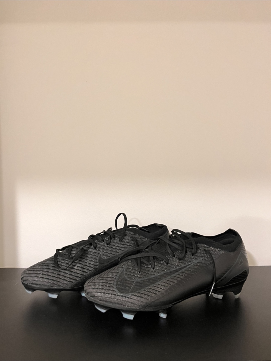 Nike Zoom Mercurial Vapor 15 Elite FG – Size 9.5 US