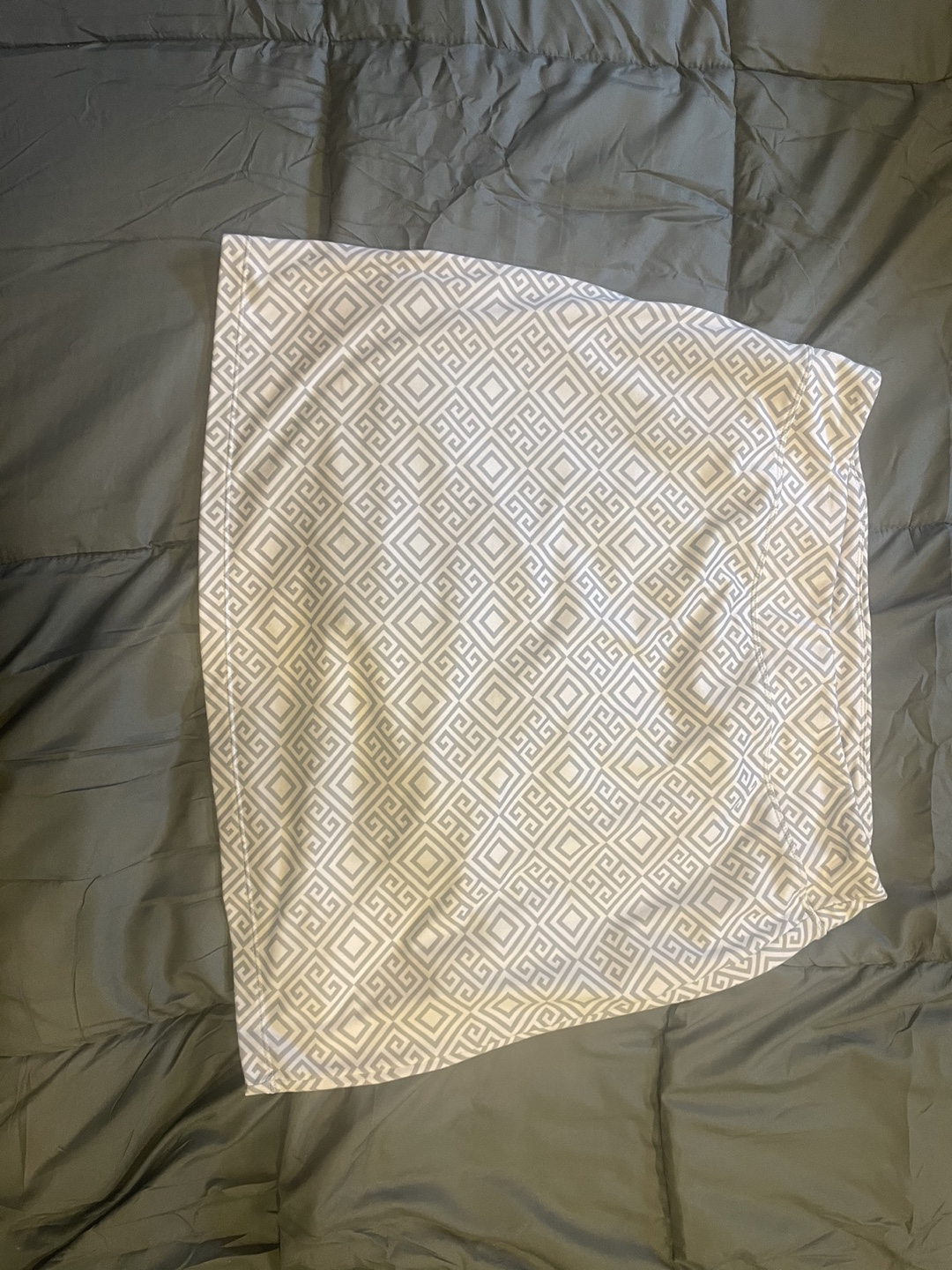 Grey and White Patterned Skort Size L