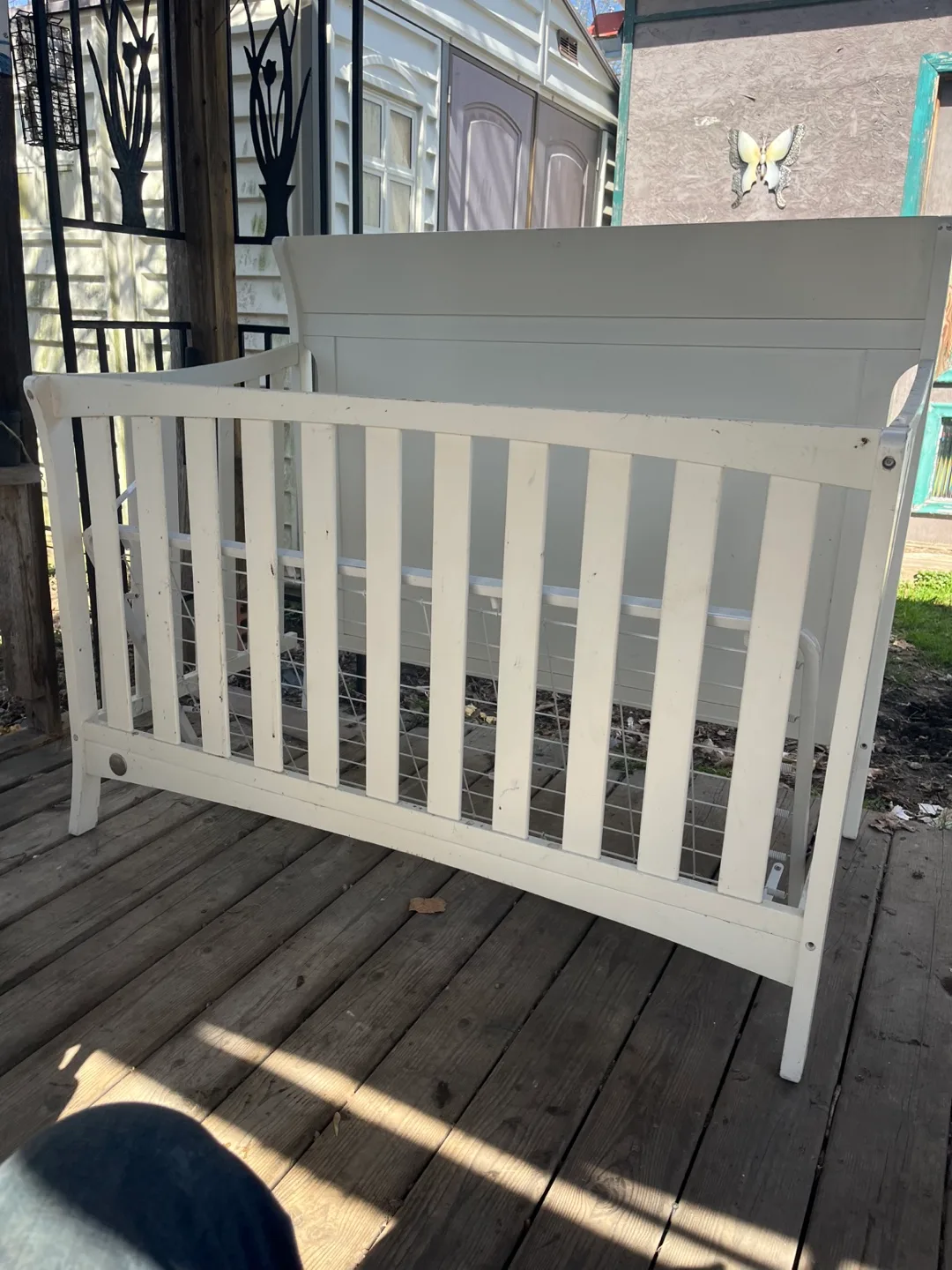 White Baby Crib thumbnail