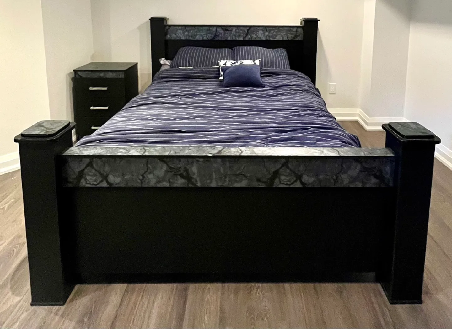 3 pieces Queen size Bedroom set with mattress included thumbnail