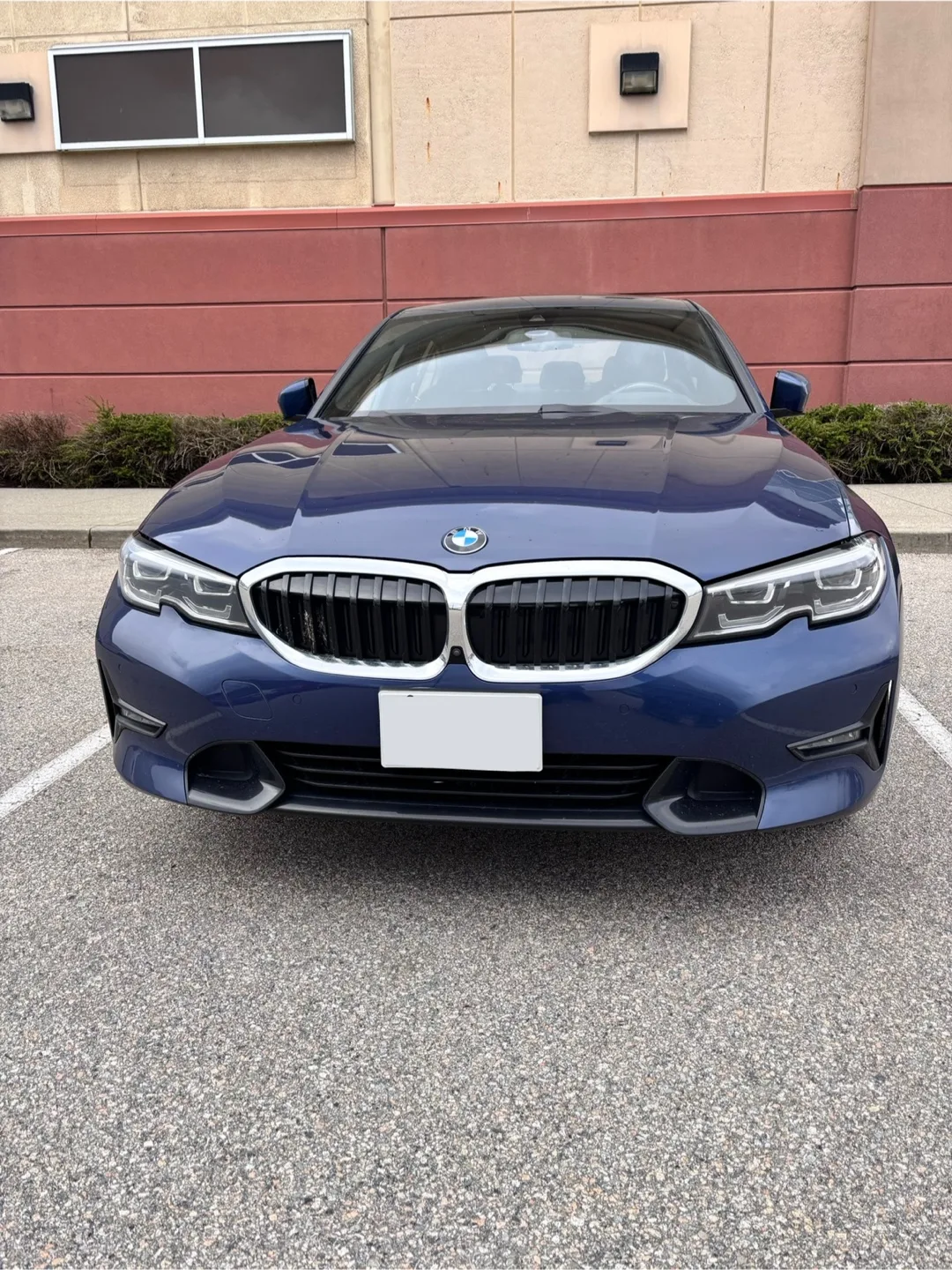 2020 BMW 330i xDrive Sedan thumbnail