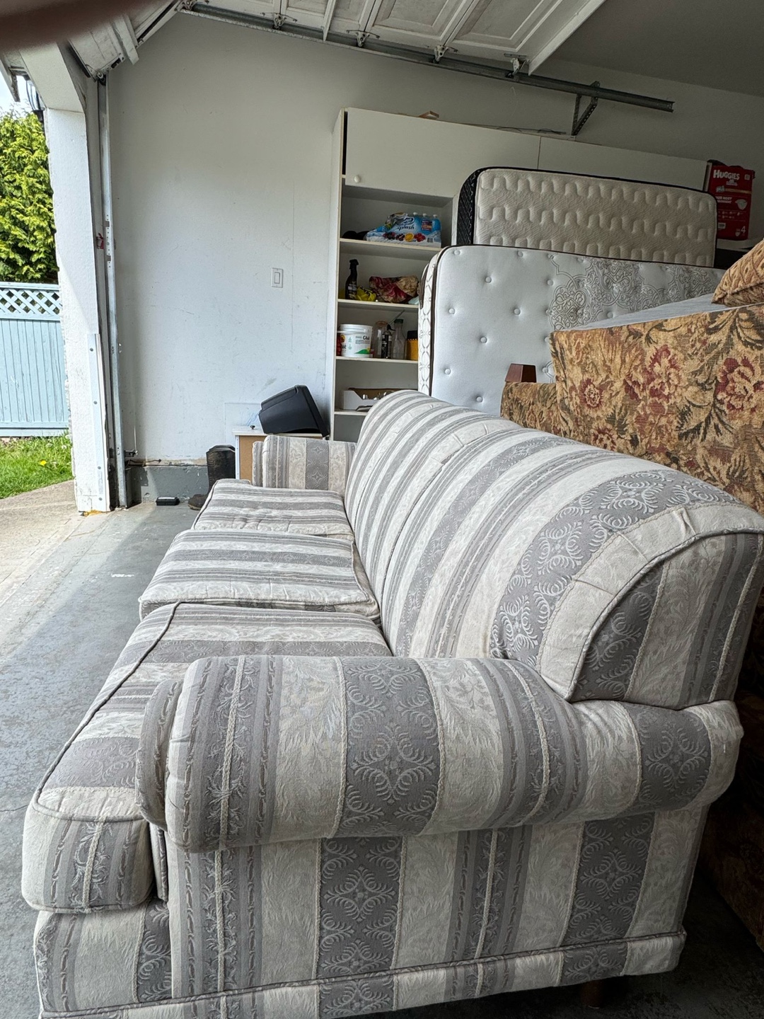 Comfy Sofa - photo 3