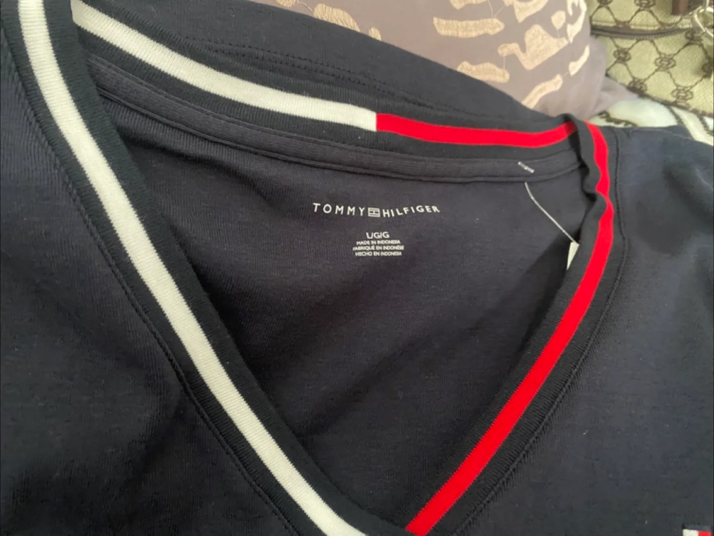 Tommy Hilfiger V-Neck T-Shirt thumbnail