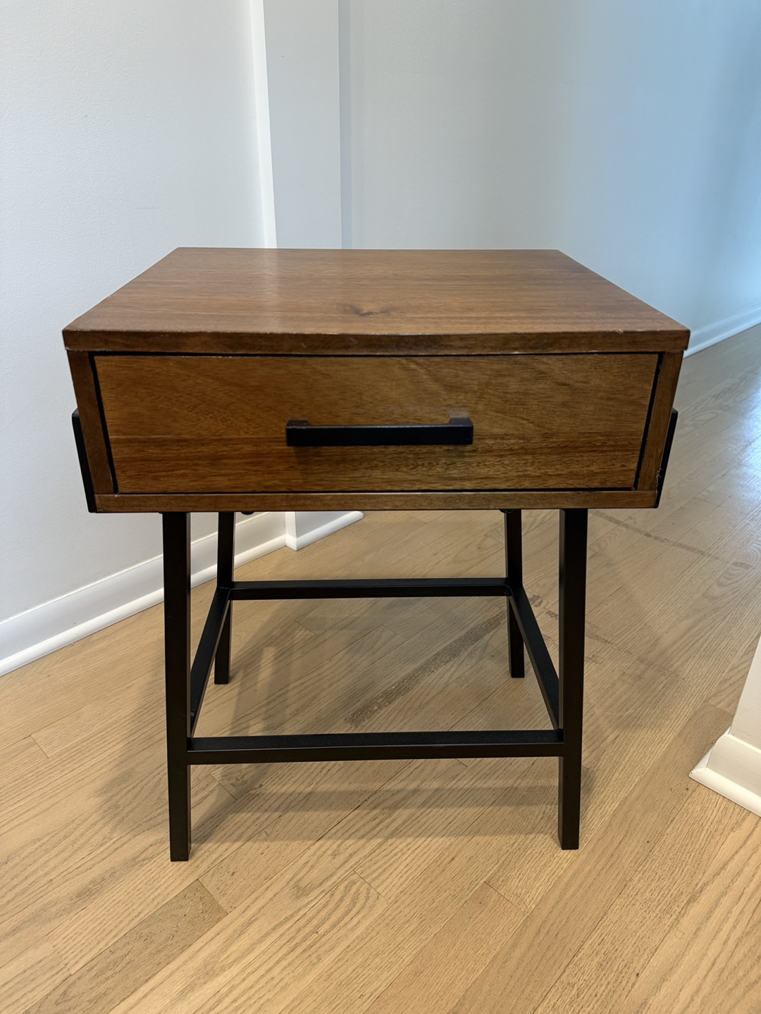 Mid-Century Modern Nightstand with Drawer