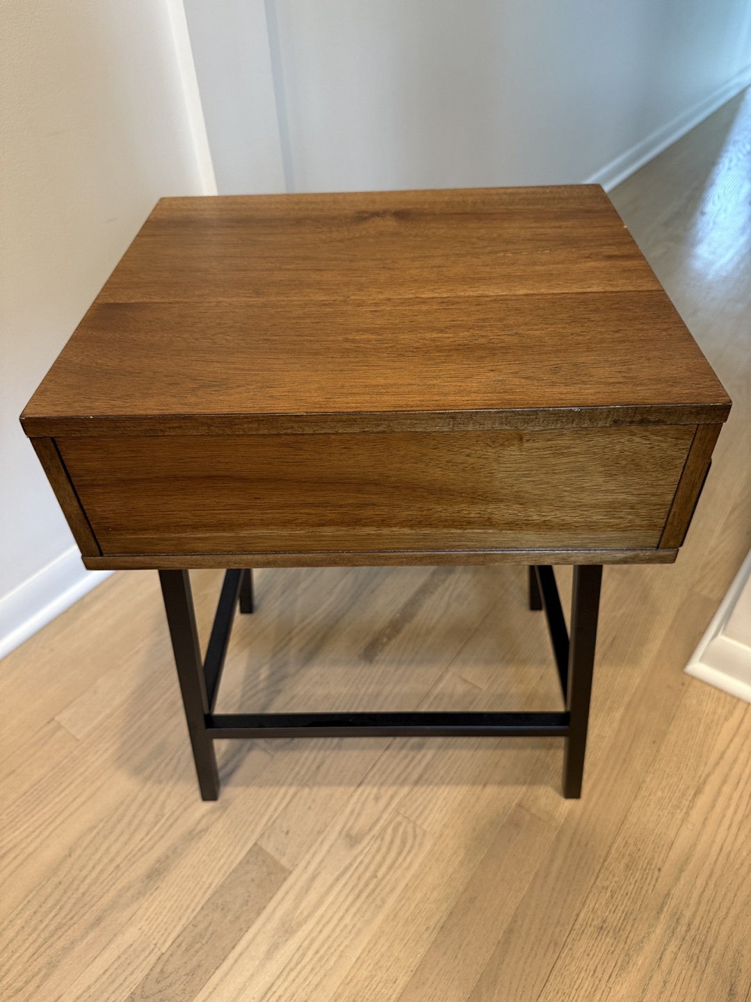 Mid-Century Modern Nightstand with Drawer - photo 5