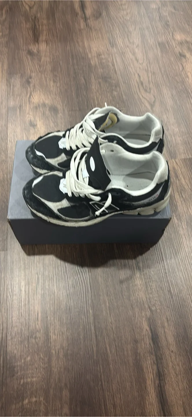 New balance 2002r black protection pack size 9.5 image indicator(3)