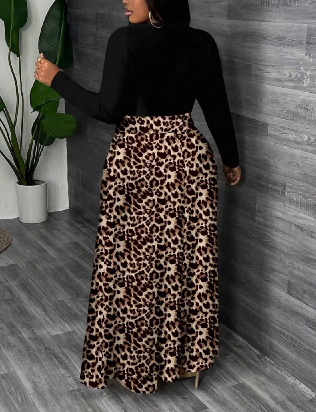 Women's Leopard Print Maxi Dress image indicator(2)