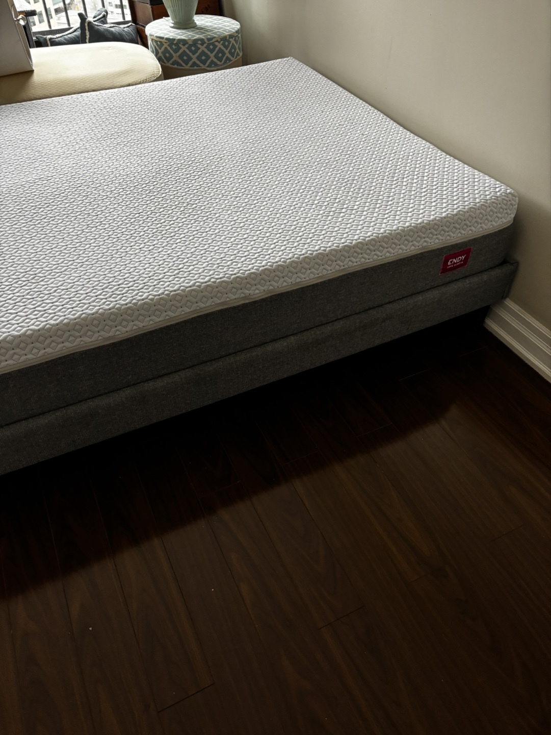Queen Endy Mattress and frame with Grey Fabric Base - photo 2