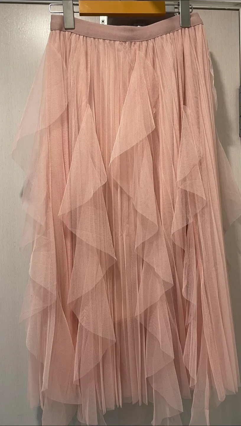Dusty Rose Tulle Midi Skirt image indicator(6)