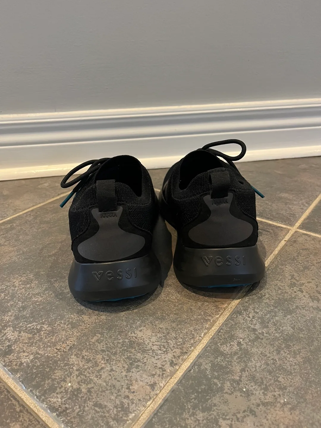 Vessi Women’s Everyday Move Waterproof  Sneakers - Size 7 image indicator(3)