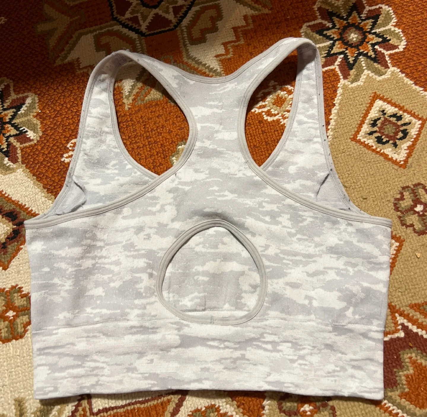 4 pairs of leggings and a sports bra image indicator(2)