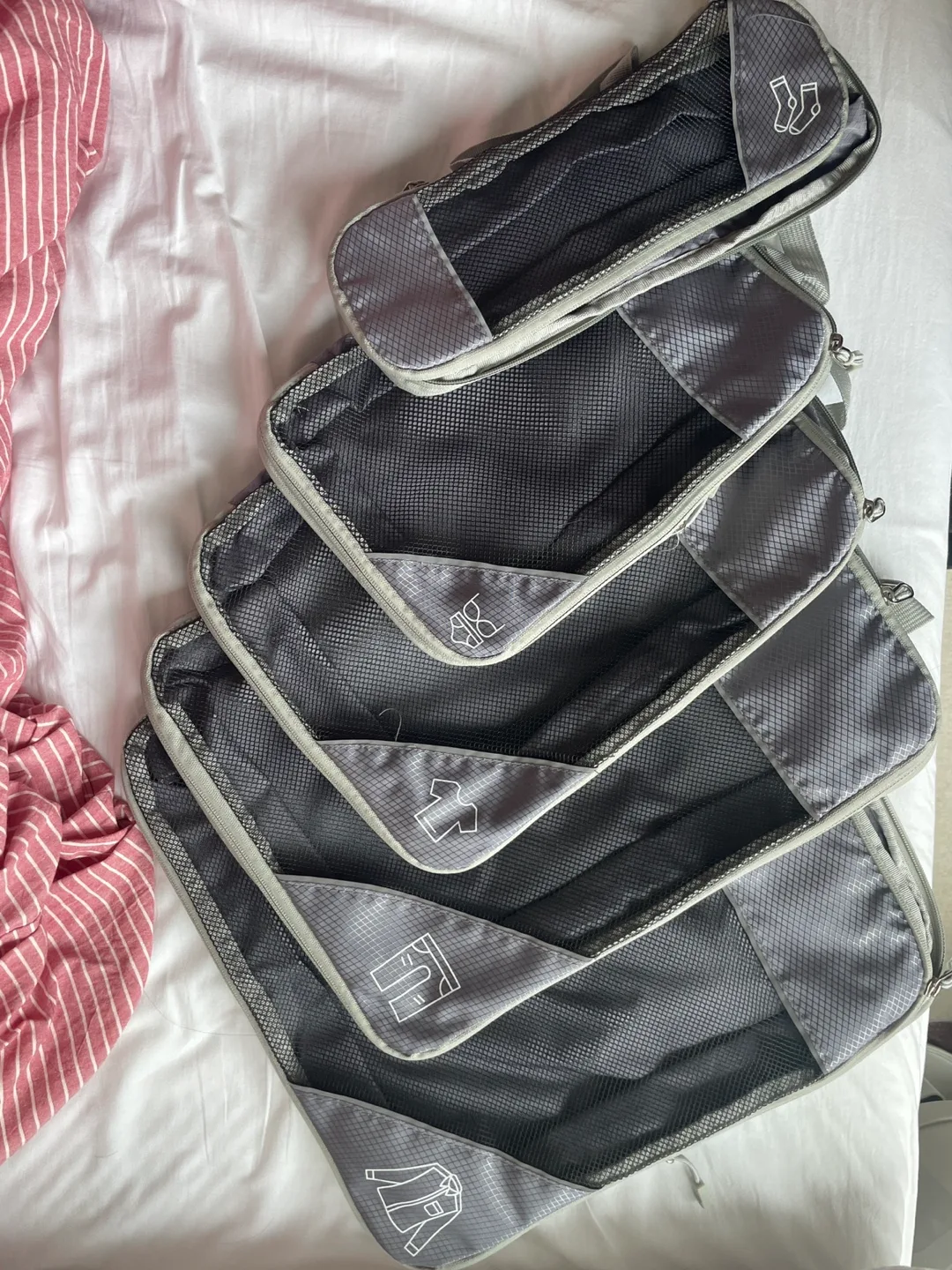 Set of 5 Travel Compression Packing Cubes thumbnail