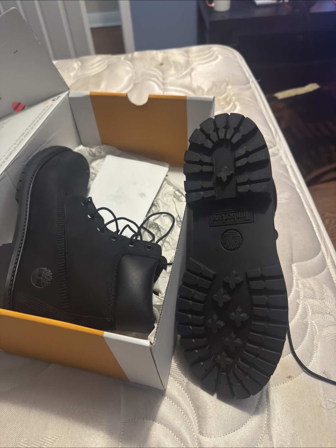 Timberland 6-Inch Premium Waterproof Boots - Black - photo 4