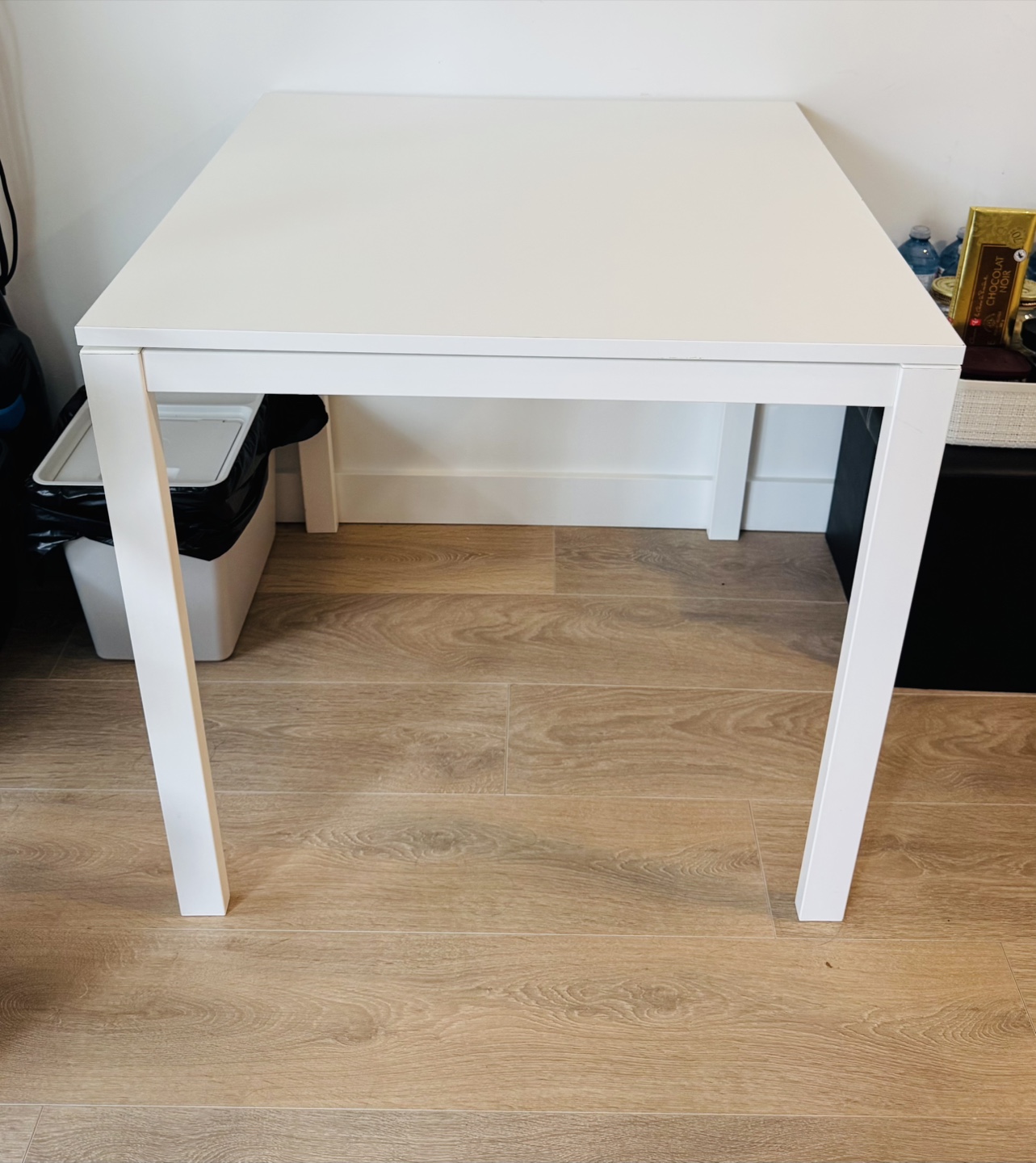 IKEA VIHALS White Table - photo 2
