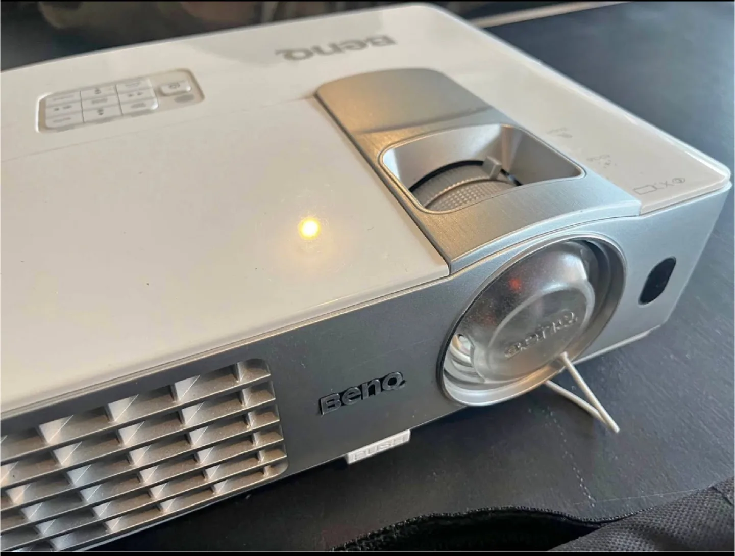 BenQ Projector with Carrying Case and Accessories thumbnail