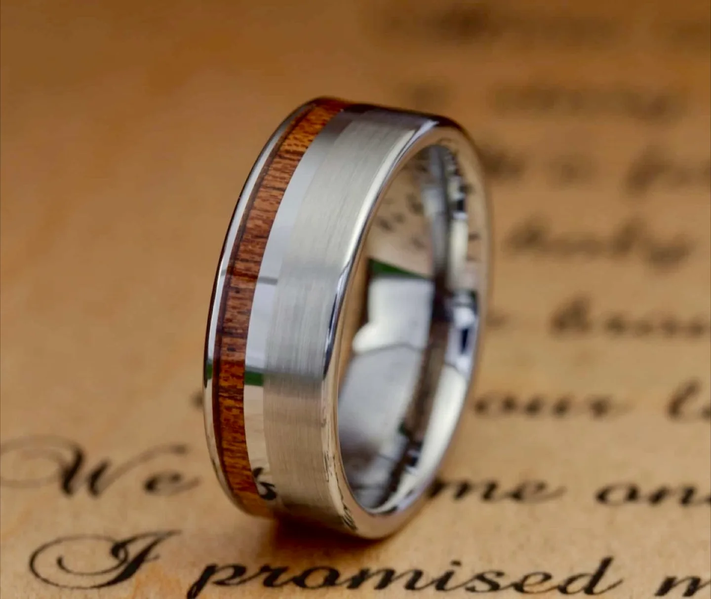 Silver Koa Wood Tungsten Men’s Ring image indicator(5)