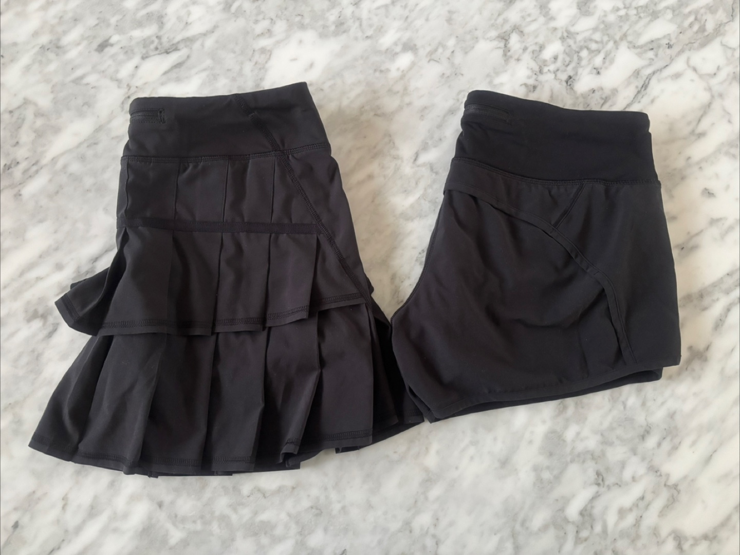 Lululemon Black Run Speed Short & Pleated Skirt Set