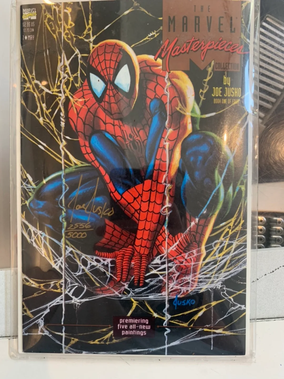 Joe Jusko Signed Marvel Masterpieces Spiderman Comic Book image indicator(2)